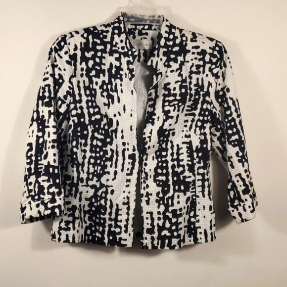 erin london Jackets & Blazers - Erin London black and white Blazer Size Small